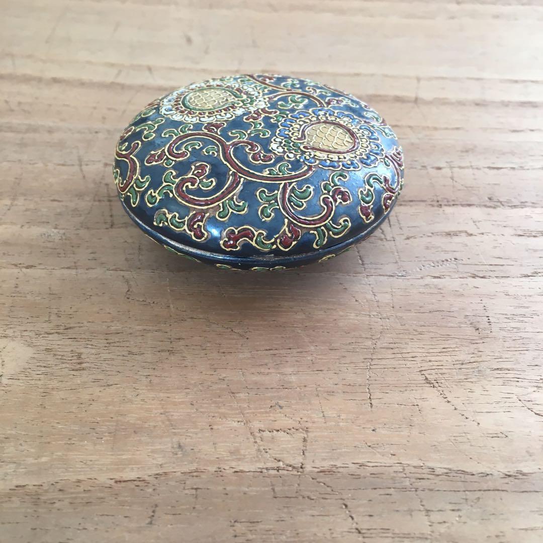 金蘭手　薩摩焼　壽官造り　勾玉唐草香合