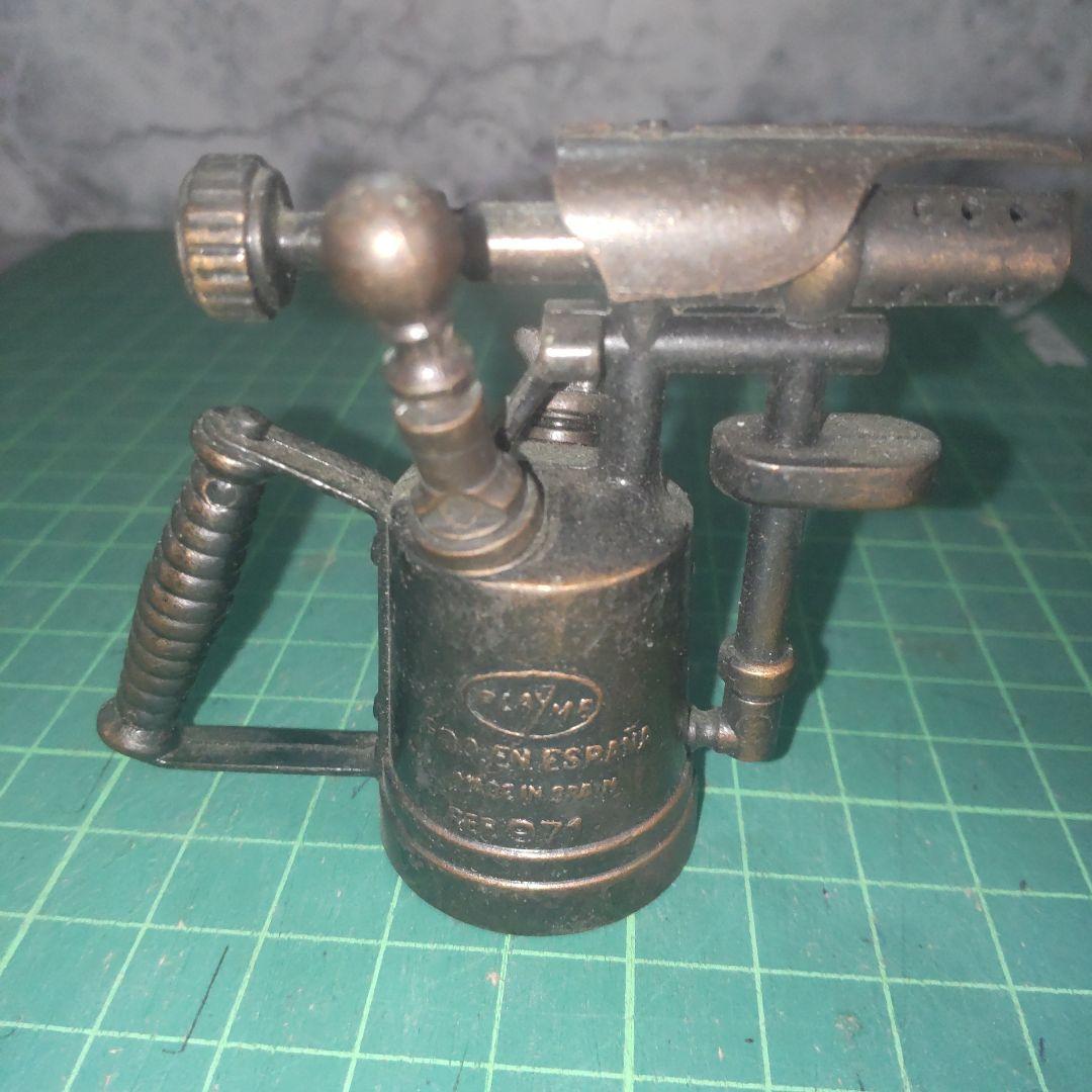 Play-me社　鉛筆削り２つ