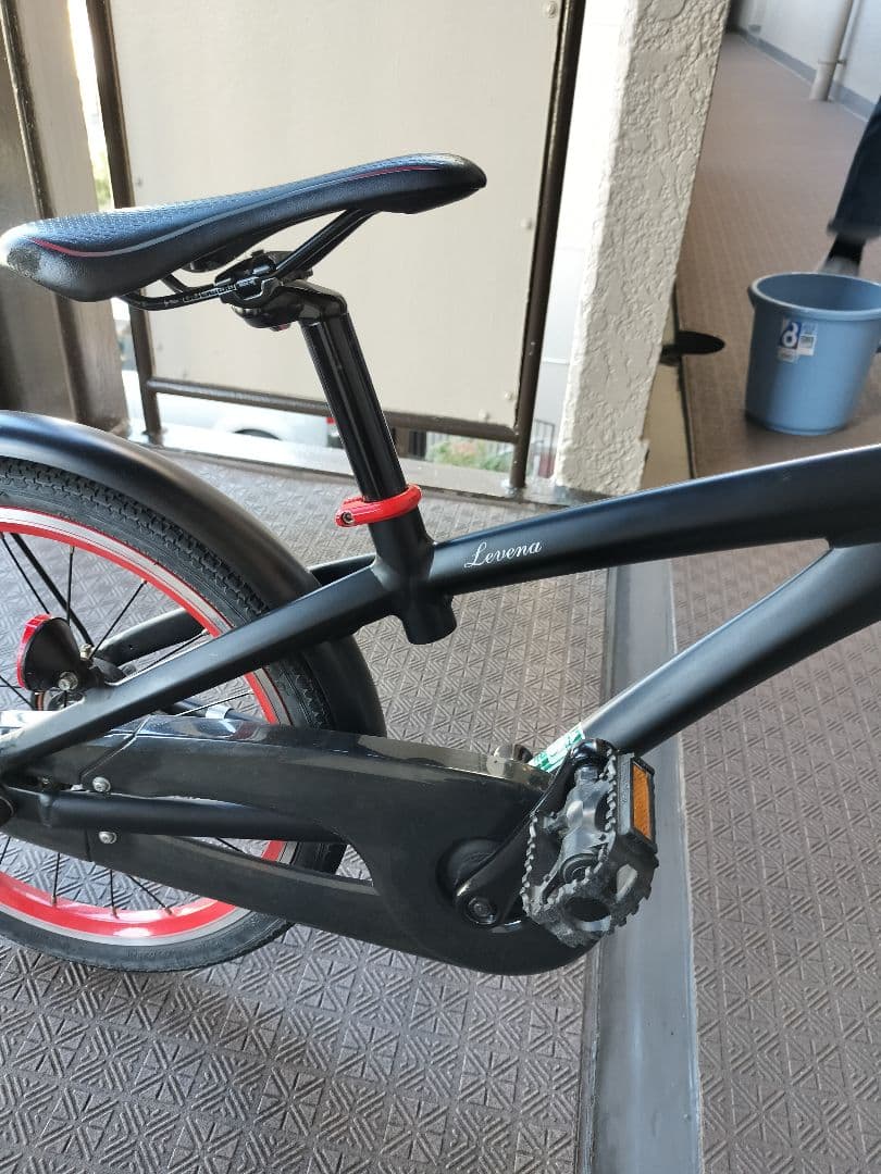 ブリヂストン　Levena 引取限定（大阪箕面）