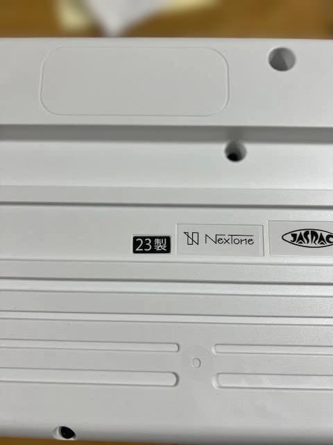 カシオ LK-330 Casiotone 光ナビゲーションキーボード LK330