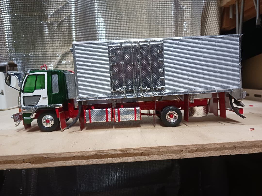 1/32デコトラ、トラックプラモデル完成品