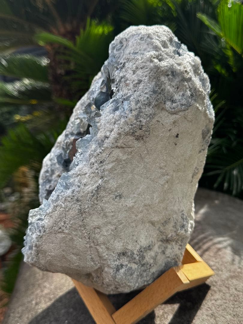 超巨大セレスタイトジオード　原石