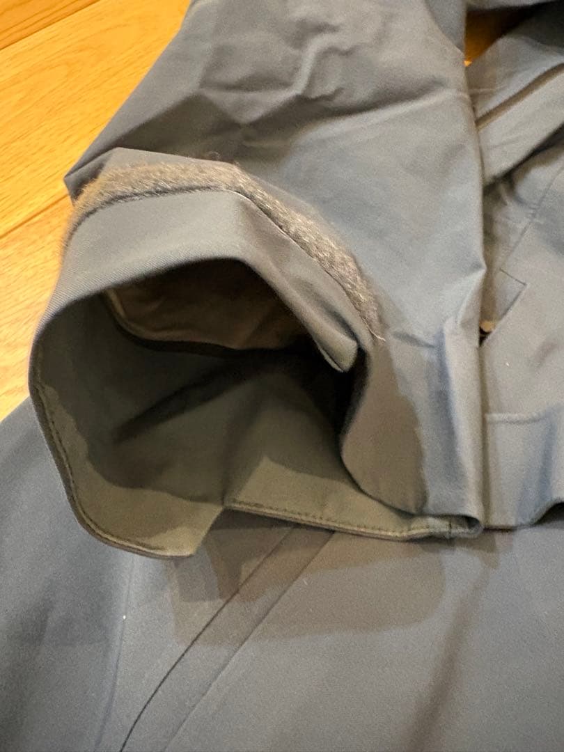 PeakPerformance 美品ALPINE GORE-TEX ジャケットM