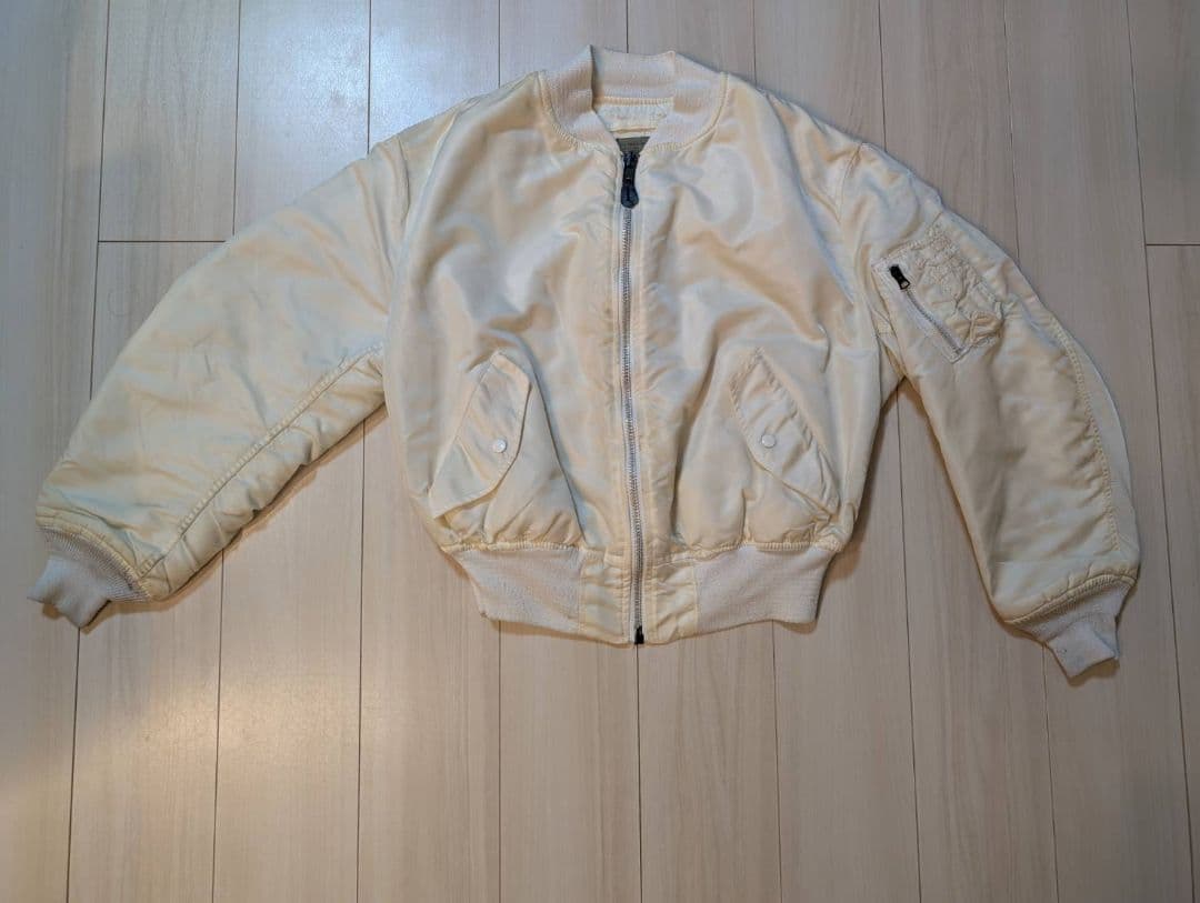 k*k様 非売品【激レア】globe@4_domes　スタッフジャンパー　MA-