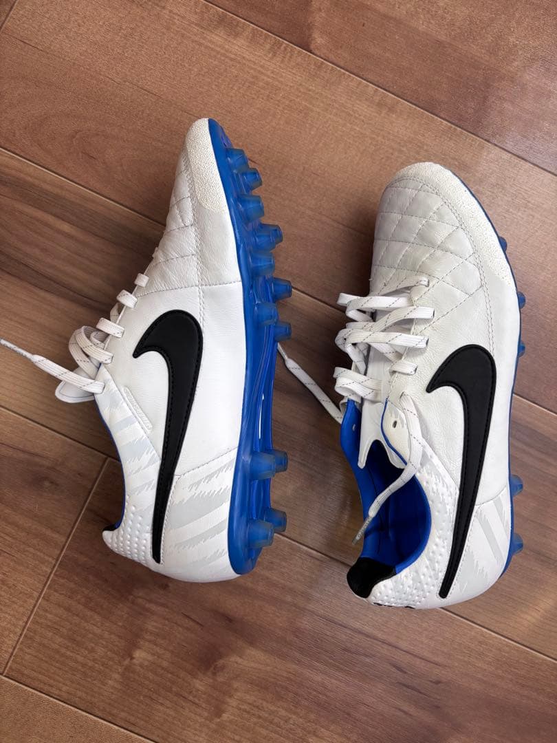 NIKE ティエンポ　サッカースパイクシューズ 25,5㎝