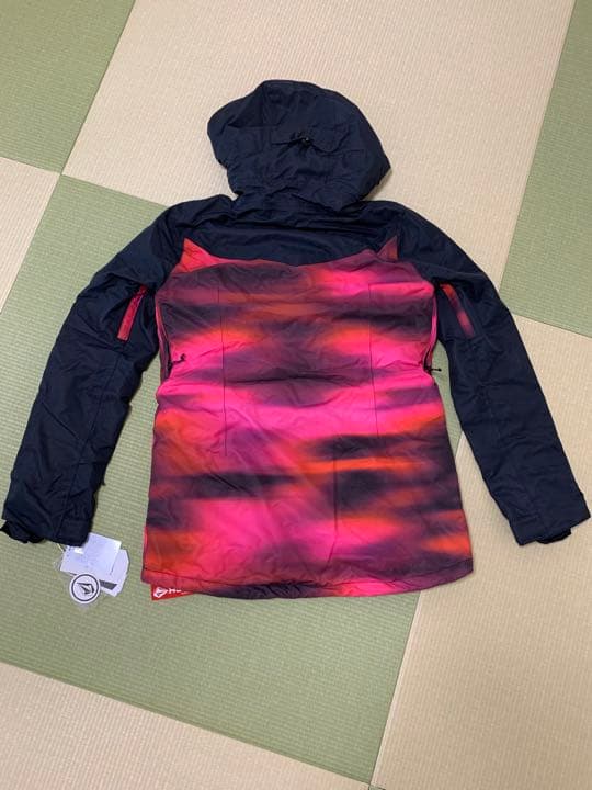 タグ付新品未使用★ボルコムVOLCOMスノボウェア