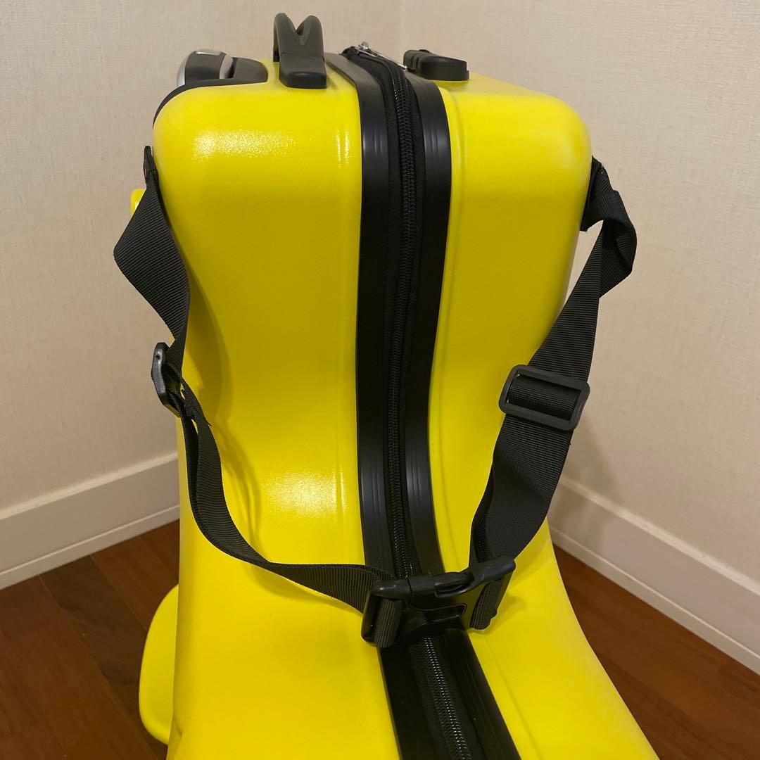 【美品】子どもが乗れるキッズキャリーケースNORICCOレモンイエロー　つやなし