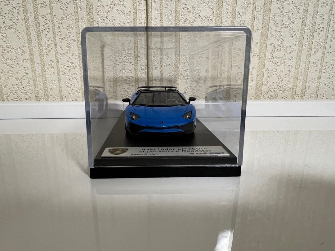 1/43 look smart ランボルギーニ　アヴェンタドール　sv