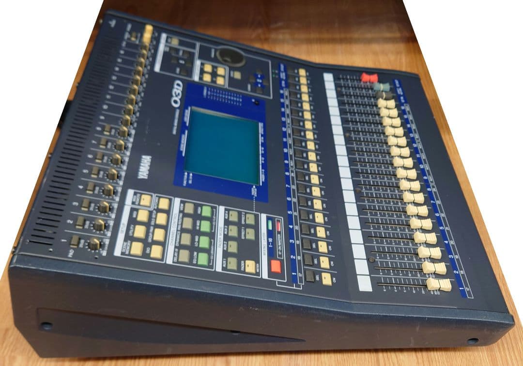 ■YAMAHA　03D デジタルミキサー