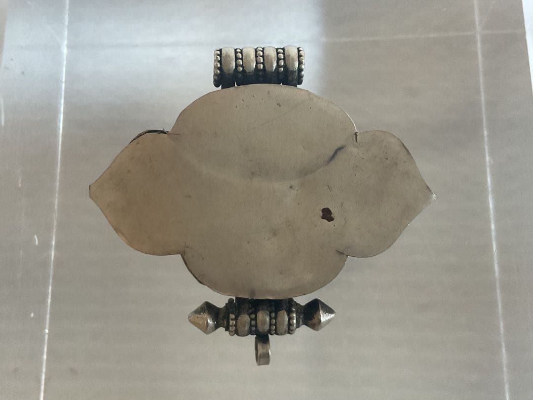 古いアフガニスタンSV伝統工芸「花のペンダントヘッド/経典入」②