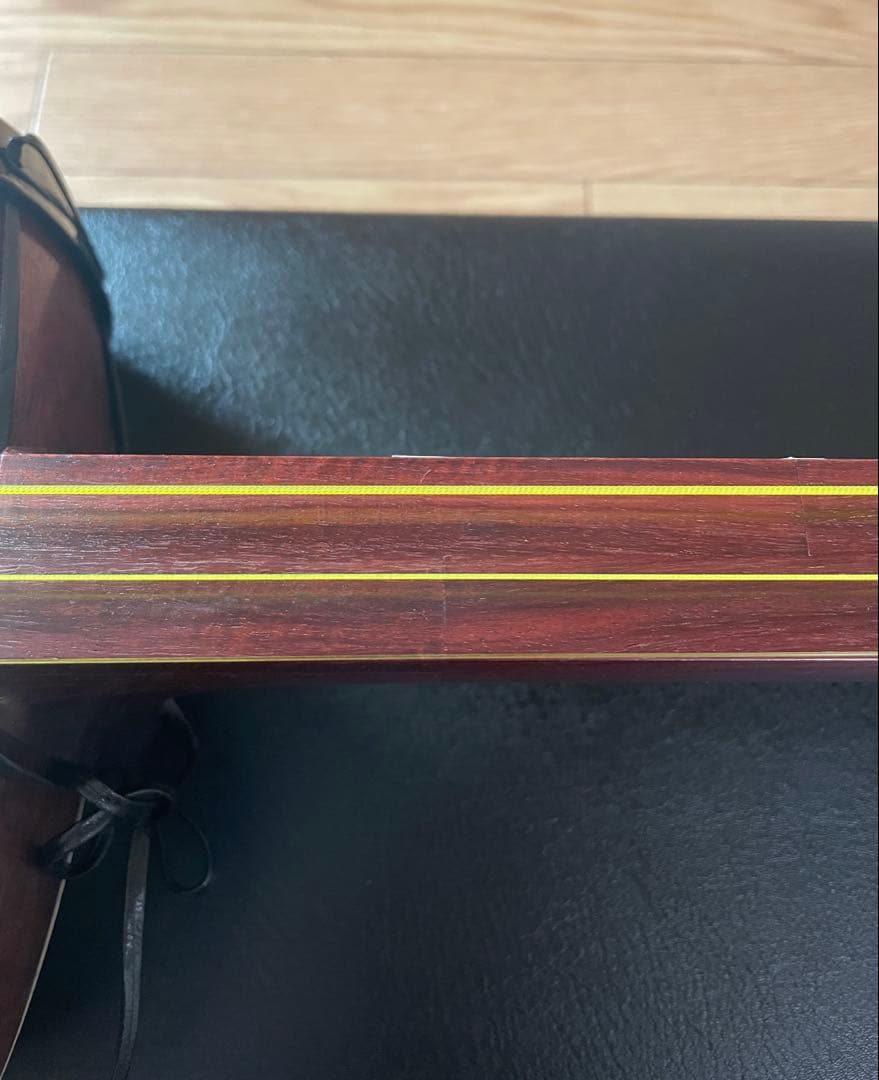 津軽三味線 紅木 全長101cm 棹3.3 撥・ケースなど付属品付　たのメル便