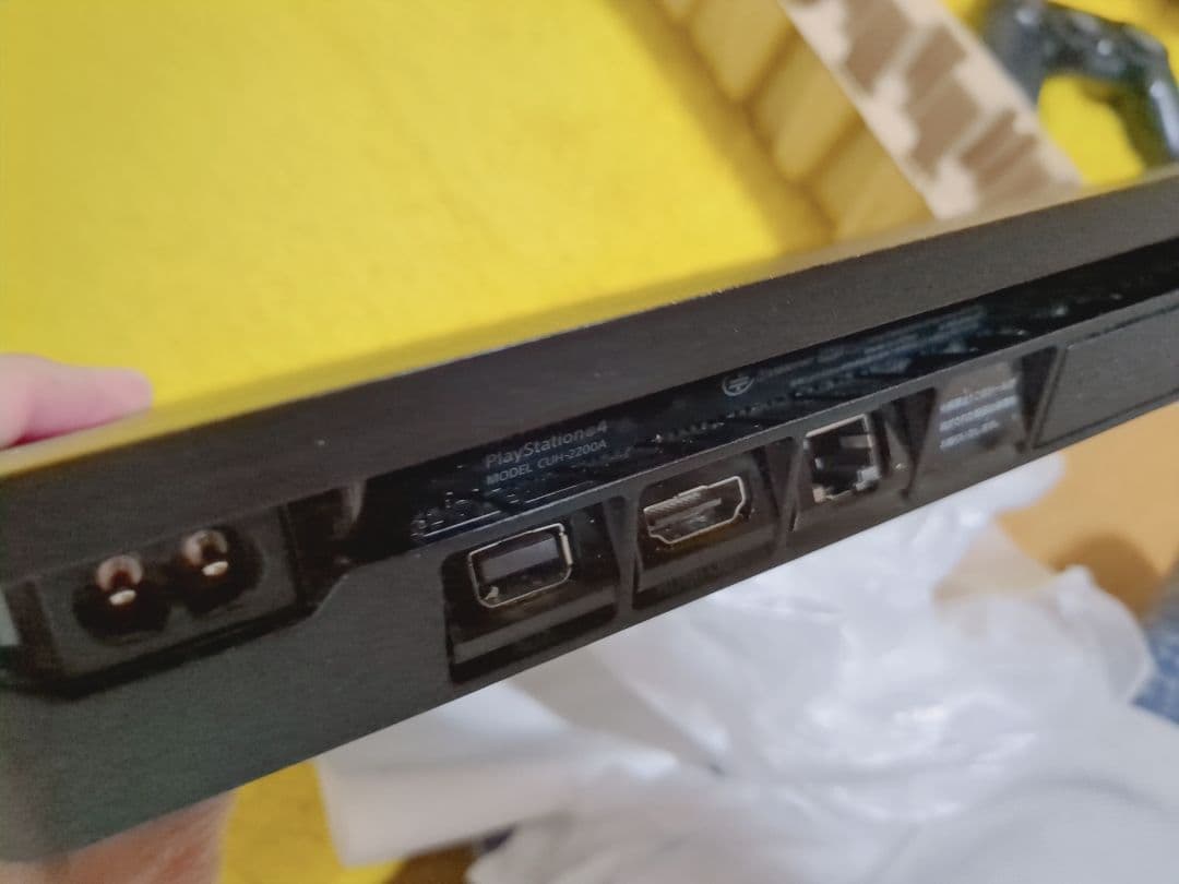良品 PS4 ソフト コントローラー2個付き CUH-2200AB01・02