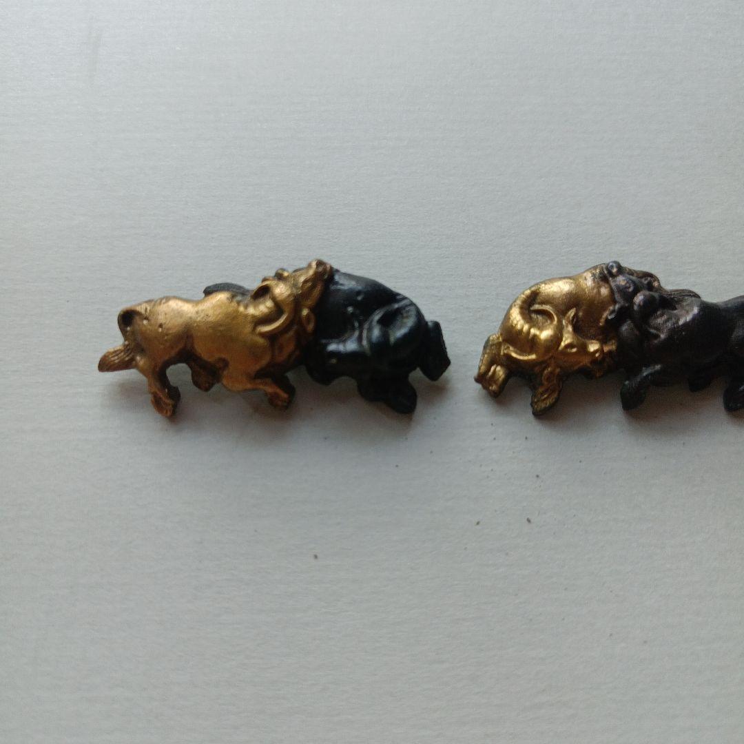 赤銅地金色絵 牛 目貫 江戸時代 鍔 小道具 刀剣
