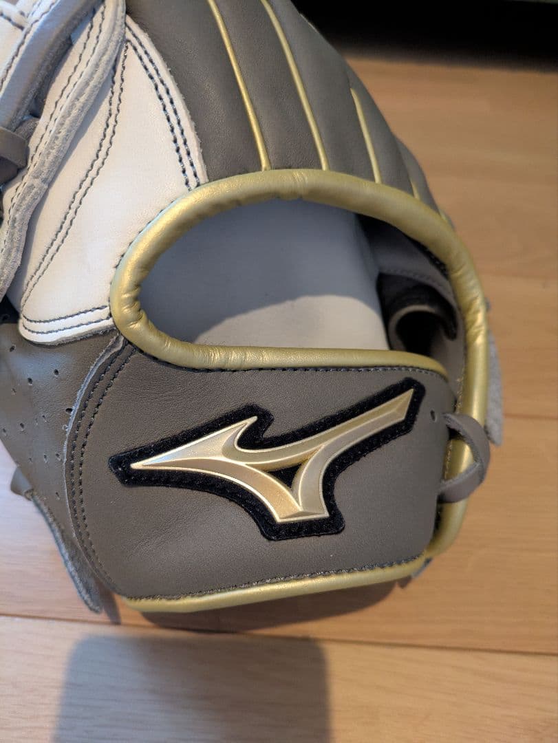 【本日のみ】MIZUNO PRIME ELITE 軟式用 ホワイト＆グレー