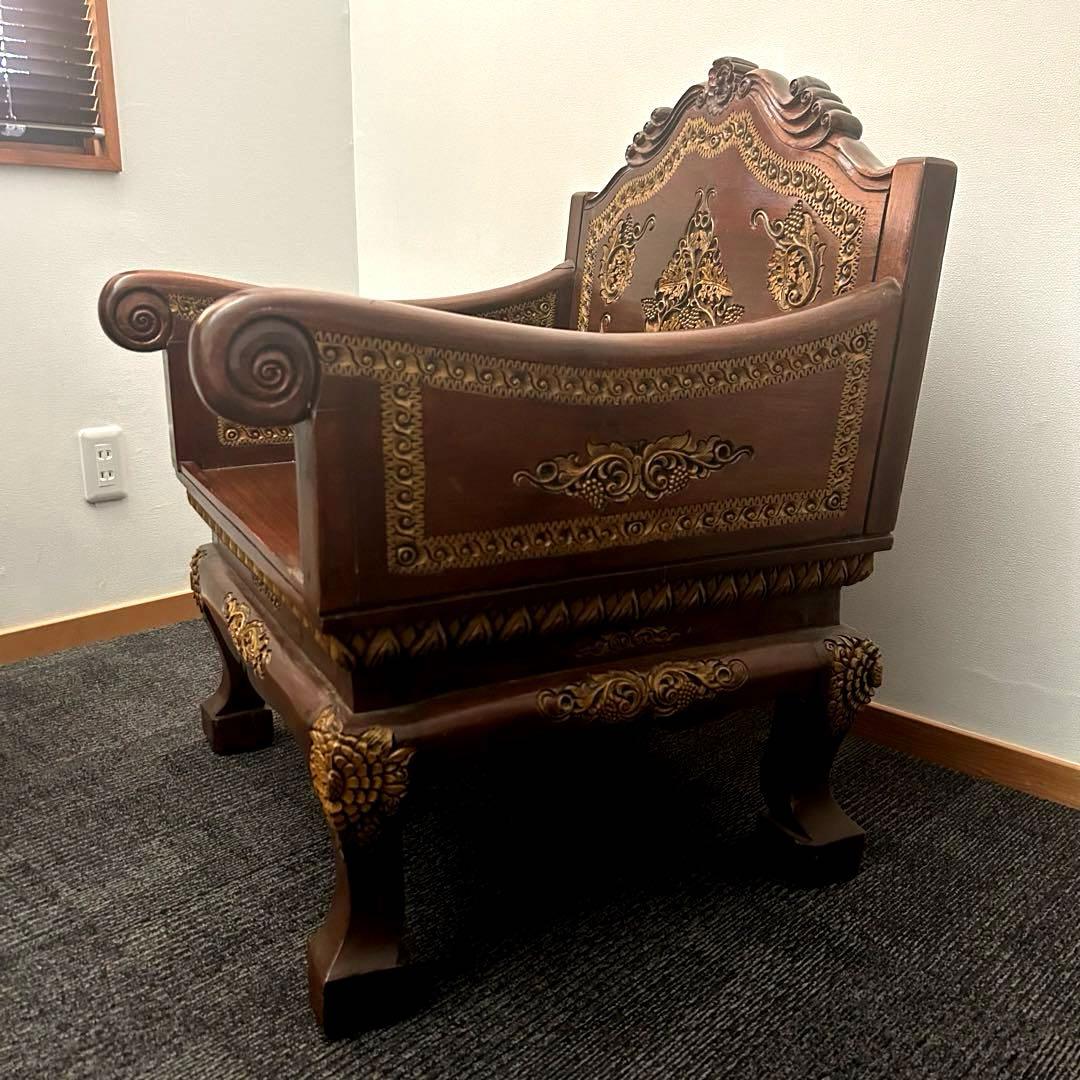 【即配送可！】木彫りが美しい椅子　アジアン　バリ風　アンティーク　美術品