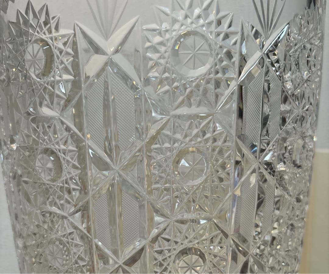 高さ35センチ　特大のクリスタル花瓶　美しいカット