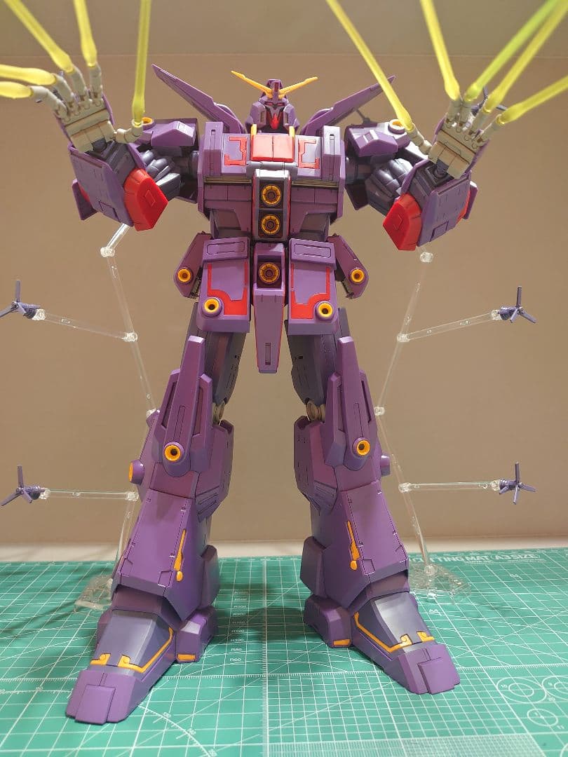 ジークアクス ニャアン 部分塗装完成品+HGサイコガンダムMK−2