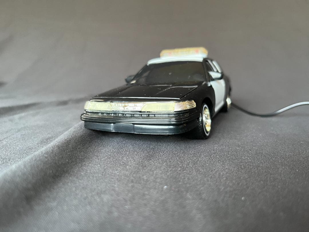 動作品　リンドバーグ　POLICE CRUISER　ローライダー