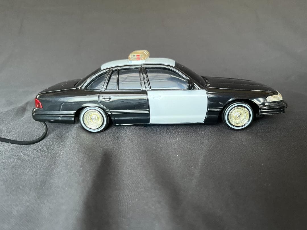 動作品　リンドバーグ　POLICE CRUISER　ローライダー