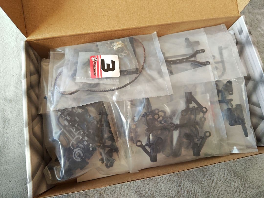 [開封のみ新品]ZERO M226 4WDラジコンシャーシ 225mm