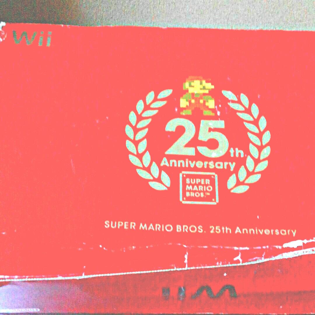 箱破損　未使用新品　wii スーパーマリオ25周年記念限定版