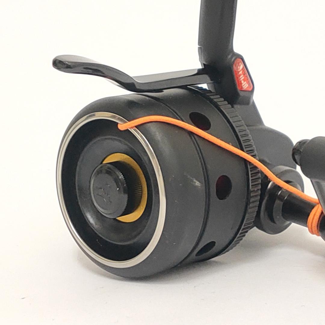 トライアングル アンダースピンキャストリール TU-01 ケース無