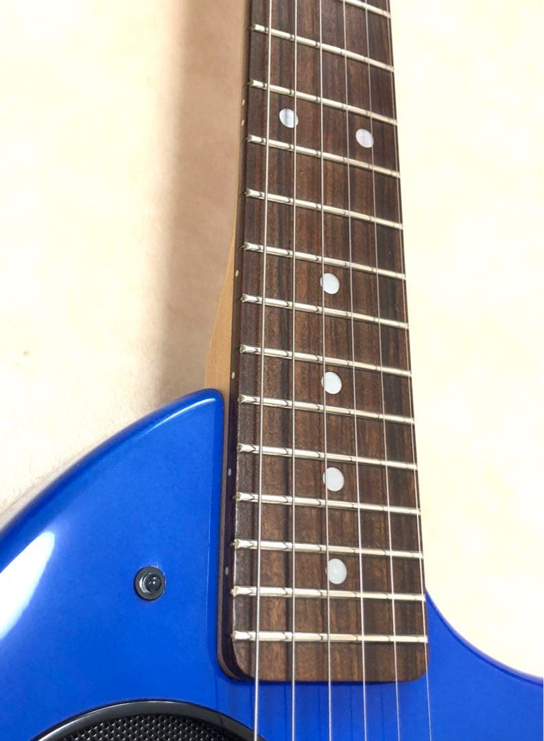 【超美品！】ZO-3 ブルー アンプ内蔵ミニギター 専用ソフトケース付