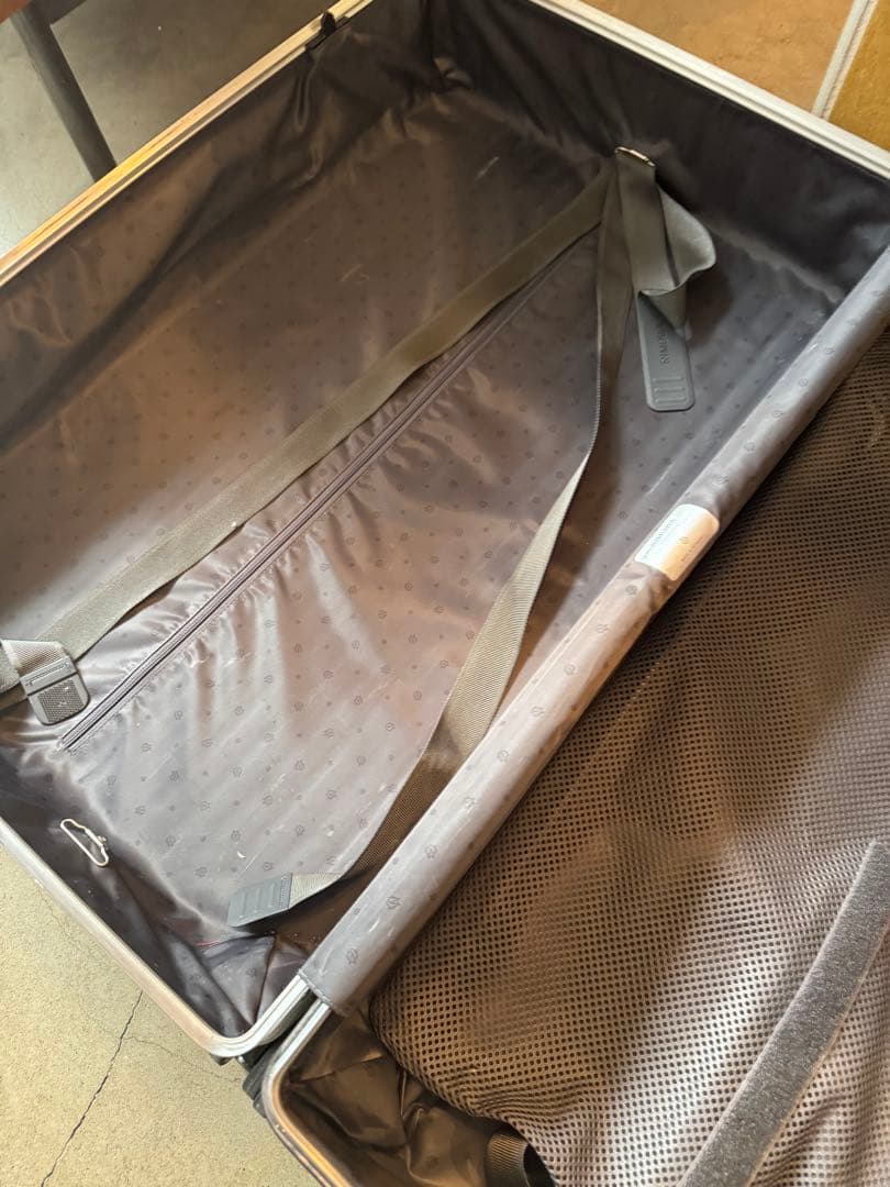 リモワクラシックチェックイン 83L4輪- シルバー 大谷量