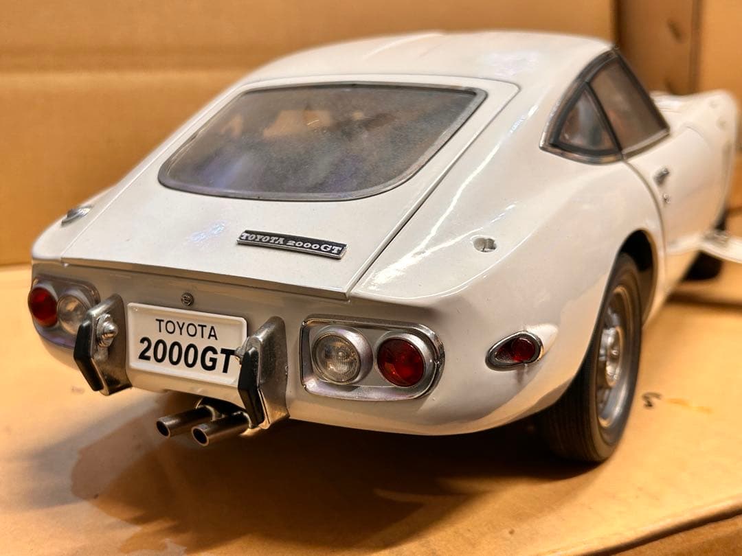 デアゴスティーニ 1/10 トヨタ 2000GT ホワイト 車体　現状品