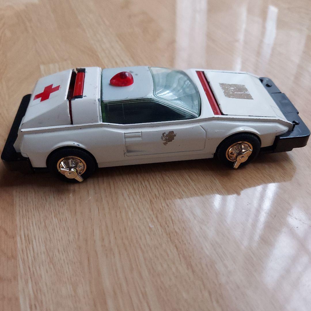 ポピー　チェンジマシン　救急消防車(白/赤)　2タイプ 当時物