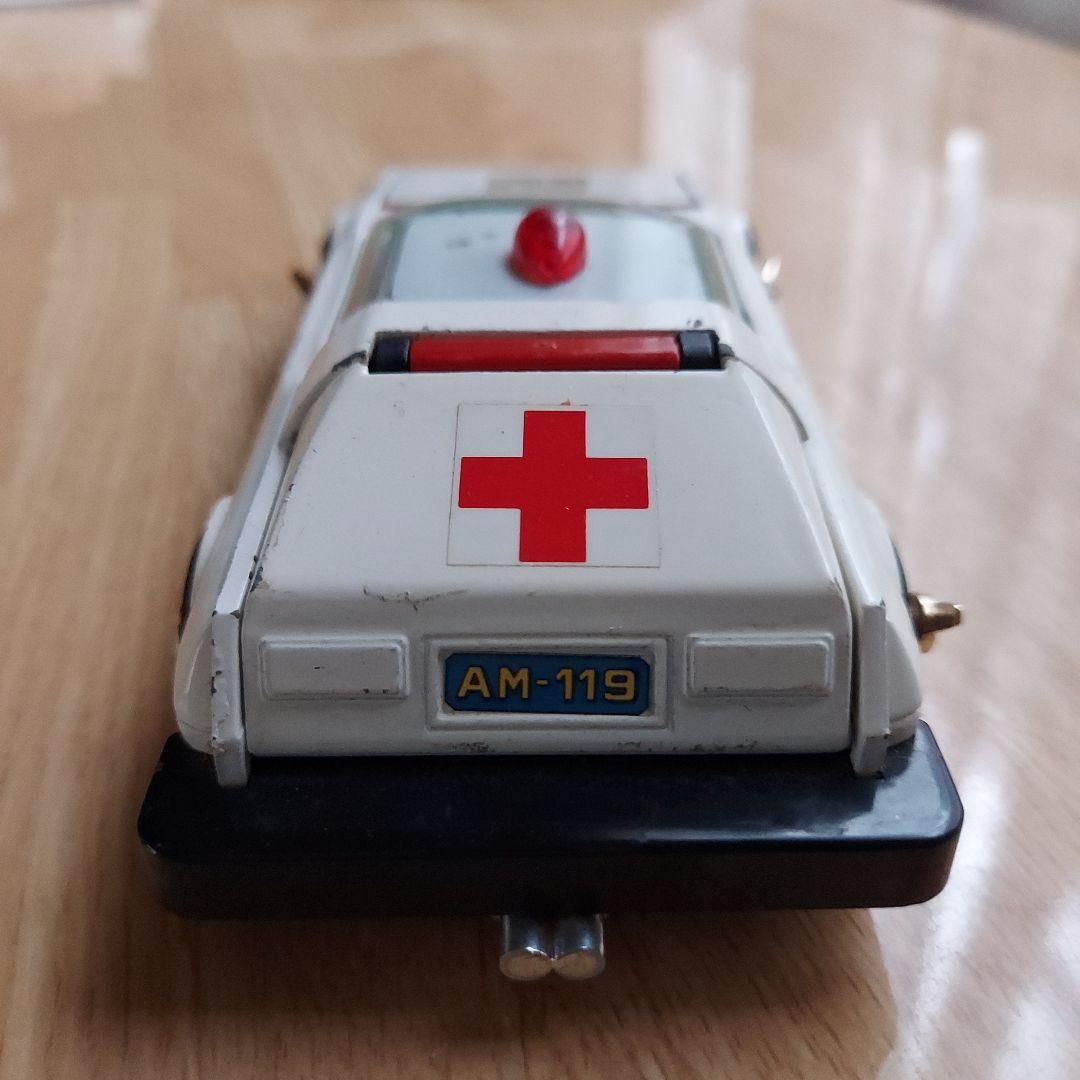 ポピー　チェンジマシン　救急消防車(白/赤)　2タイプ 当時物