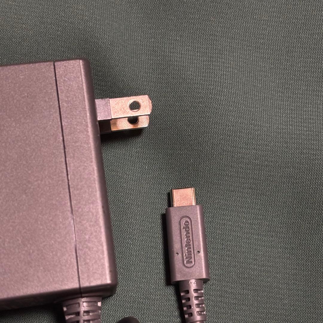 Nintendo Switch 本体 赤/青/緑ジョイコン