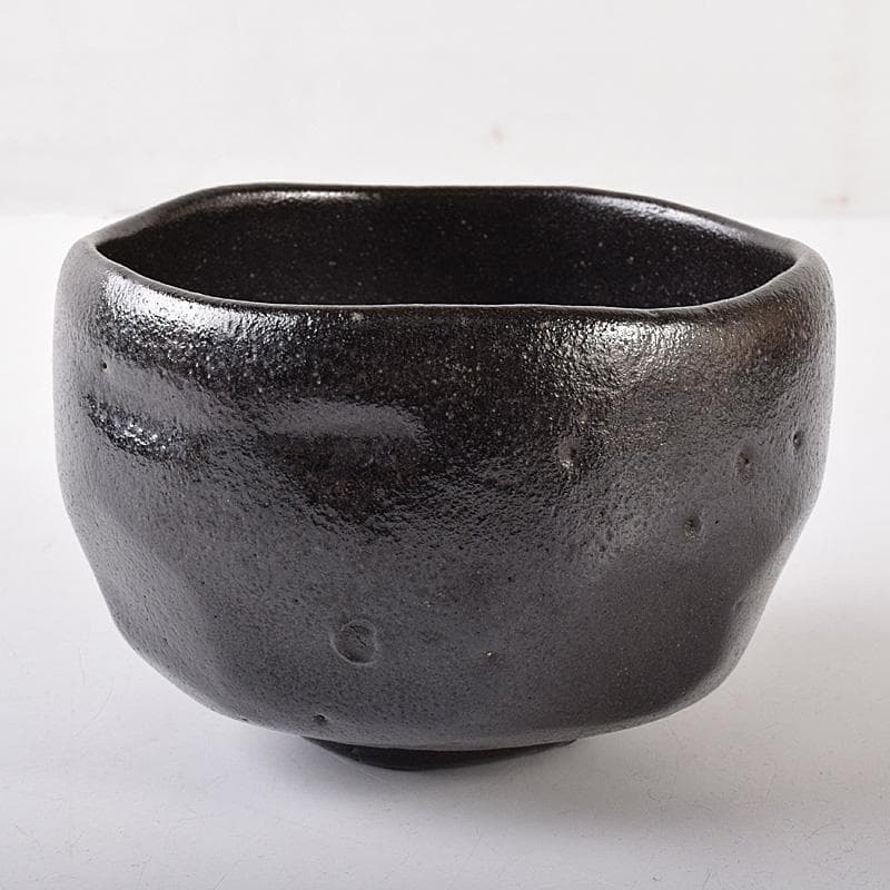 茶道具　楽吉左衛門　九代了入作　黒楽箆目茶碗　共箱　M　R8077
