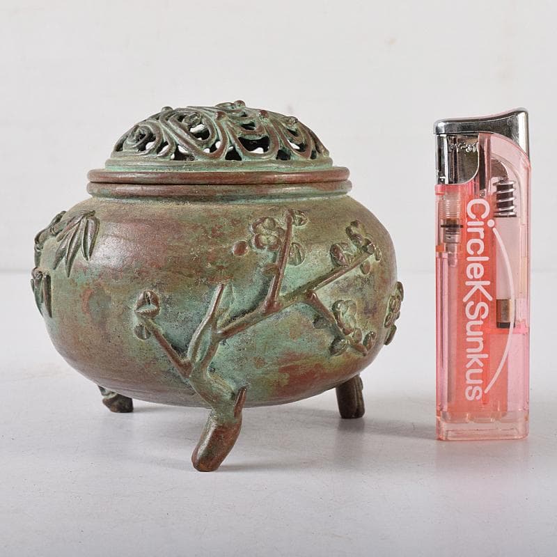 高岡銅器　須賀月芳作　蝋型鋳銅　松竹梅　香炉　共布共箱　C　R8703