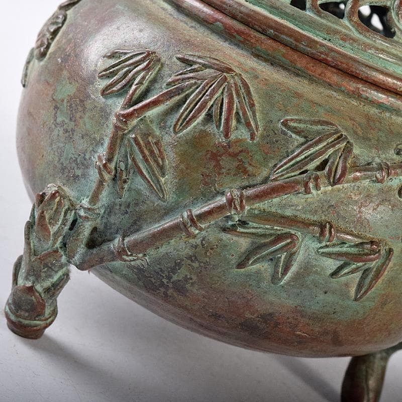 高岡銅器　須賀月芳作　蝋型鋳銅　松竹梅　香炉　共布共箱　C　R8703