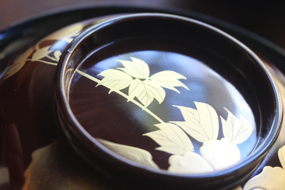 時代逸品！風情ある栗色漆に極上牡丹蝶蒔絵の映える大椀2点（検輪島塗蒔絵椀雑煮椀