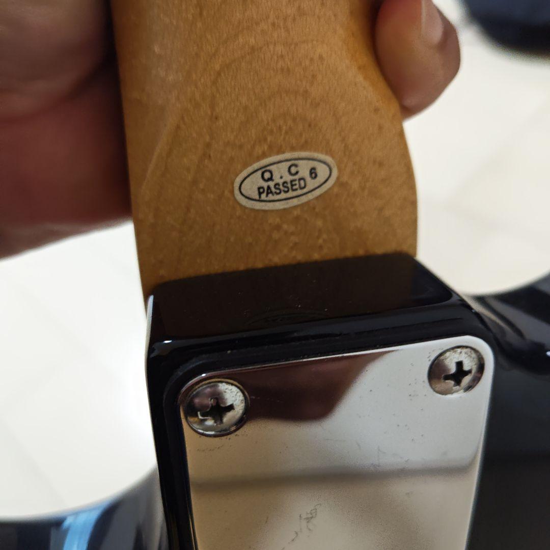 Marvis ブラックエレキギター　メイビス