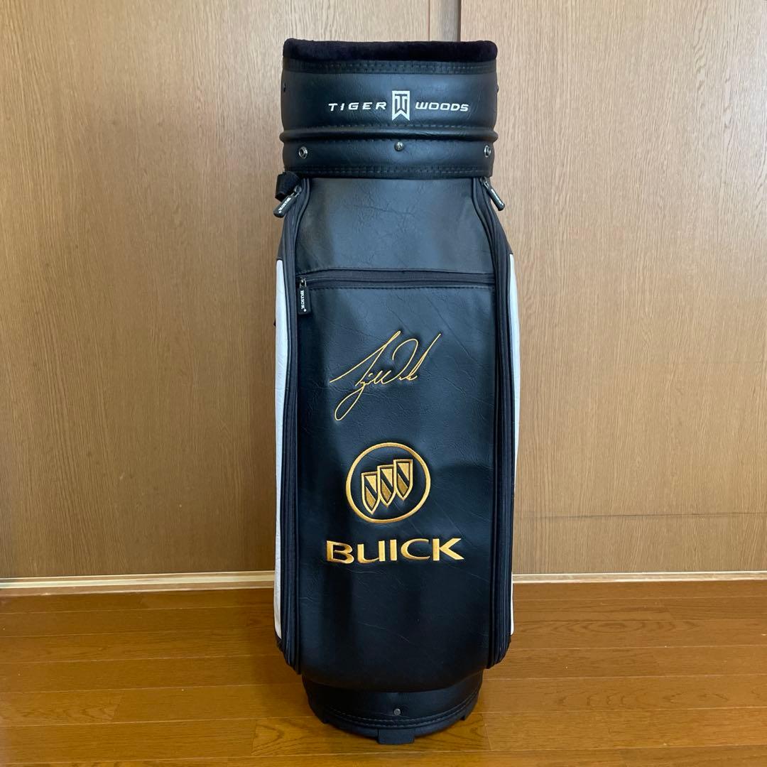 BUICK ゴルフバッグ タイガー・ウッズサイン入り