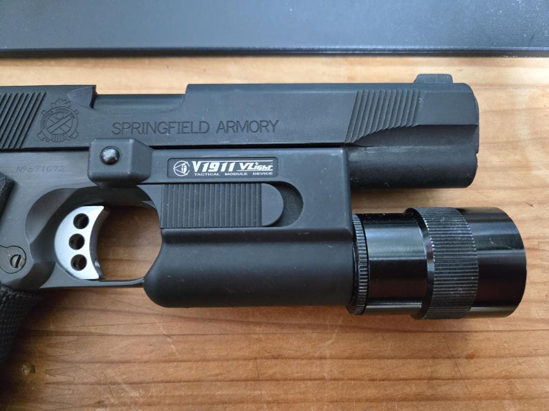 VFC V1911 Surefire 310R型 ウェポンライト　VFCマルイ用