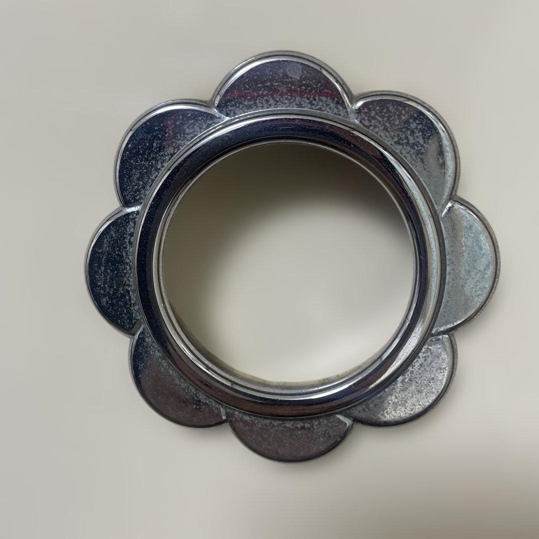 (出品2026/3月上旬迄)レトロ花型の引手 木製タンス