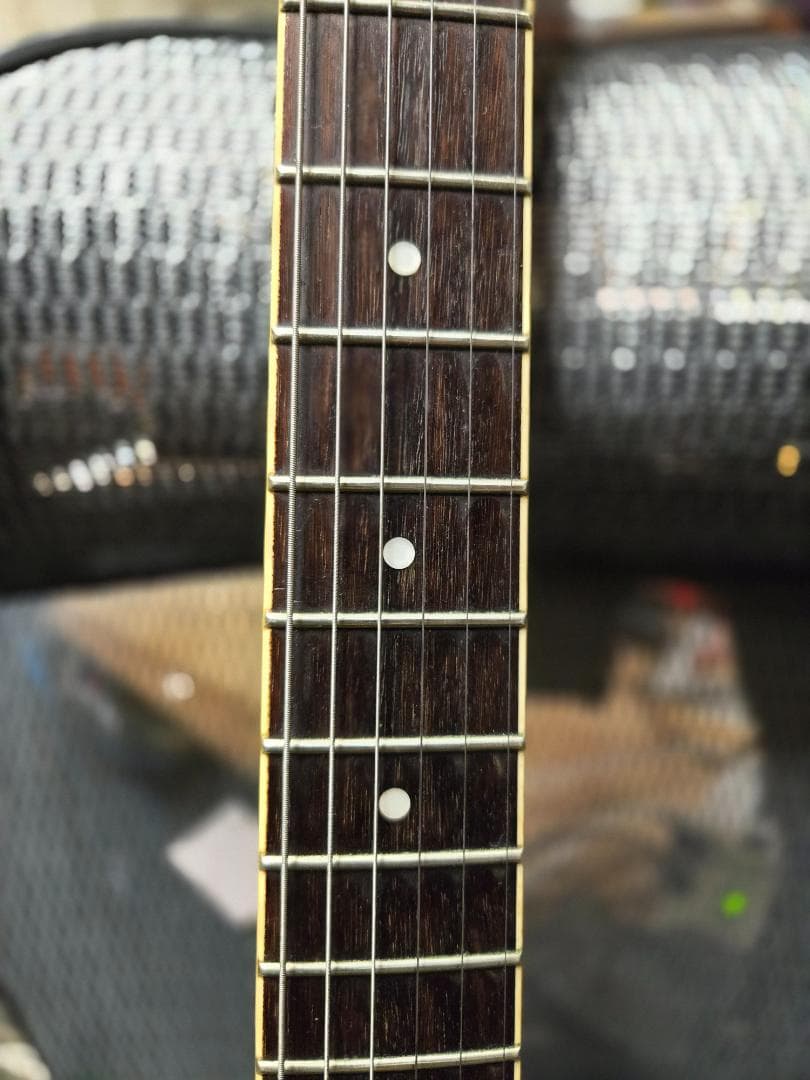 エピフォンES３３９赤色