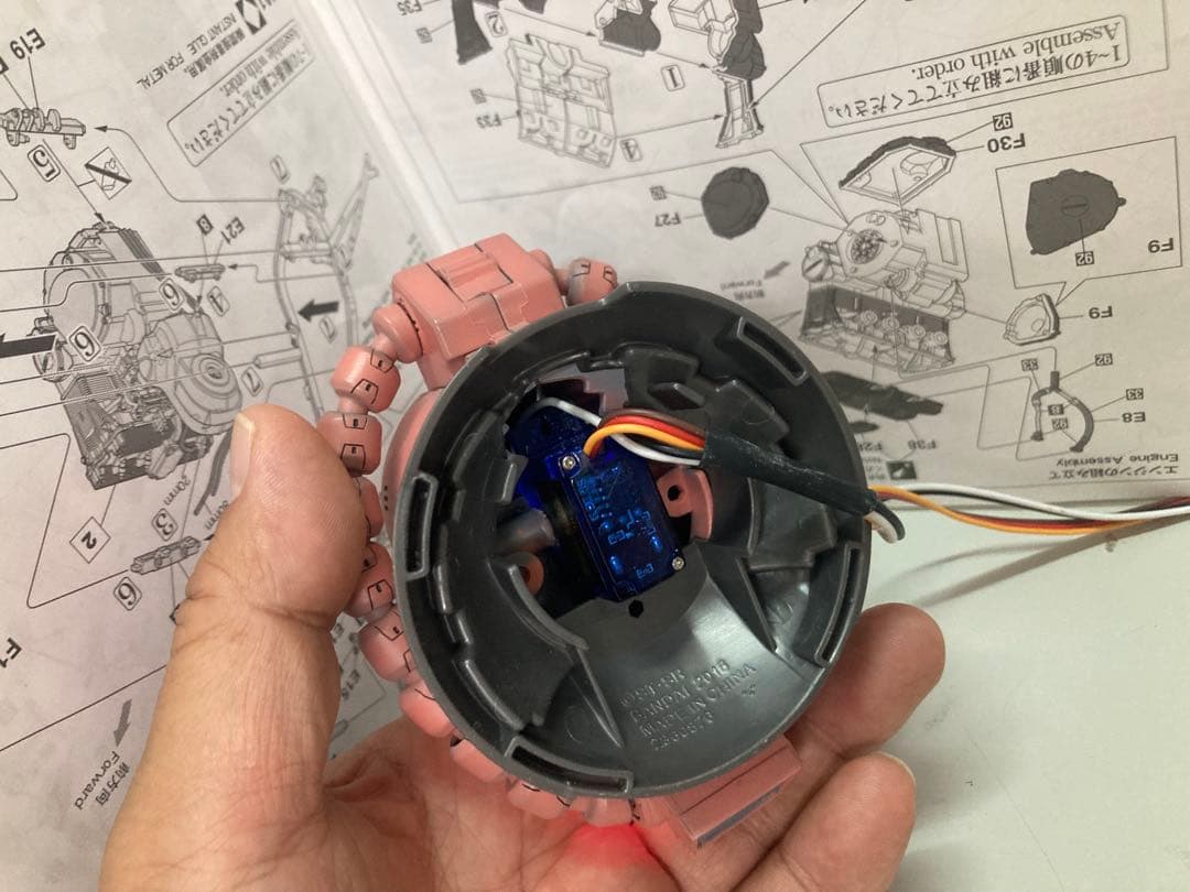 ザクヘッド LED サーボモーター内蔵　全塗装完成品 arduinoシャア専用