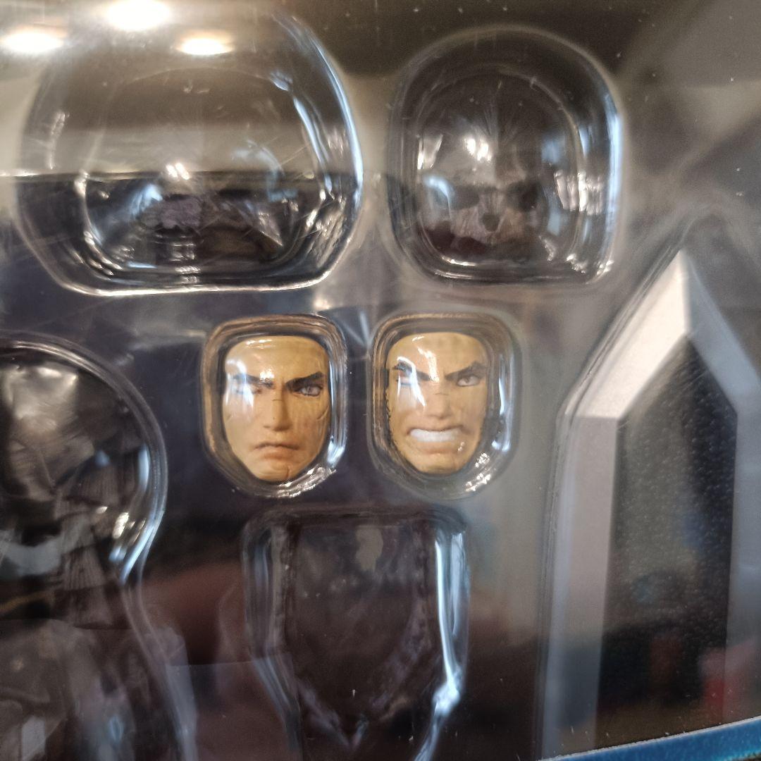 新品未開封品　S.H.Figuarts ガッツ　狂戦士の甲冑 激情 ベルセルクB