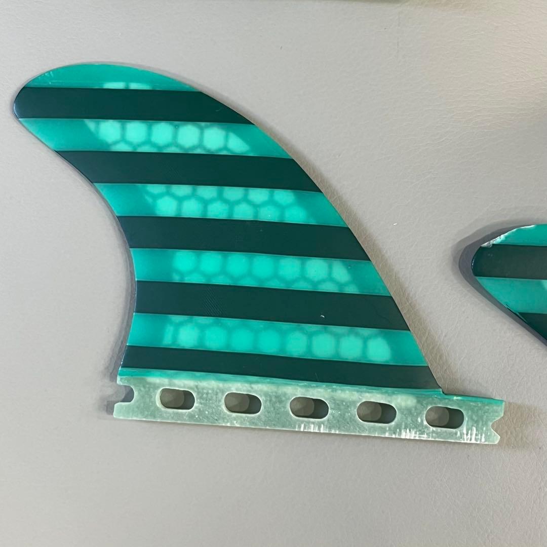 CAPTAIN FIN キャプテンフィン　クアッドフィン　MEDIUM