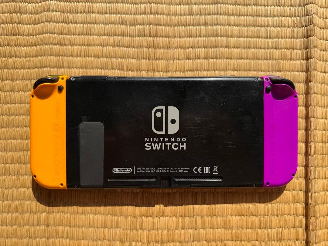 Nintendo Switch 紫とオレンジ