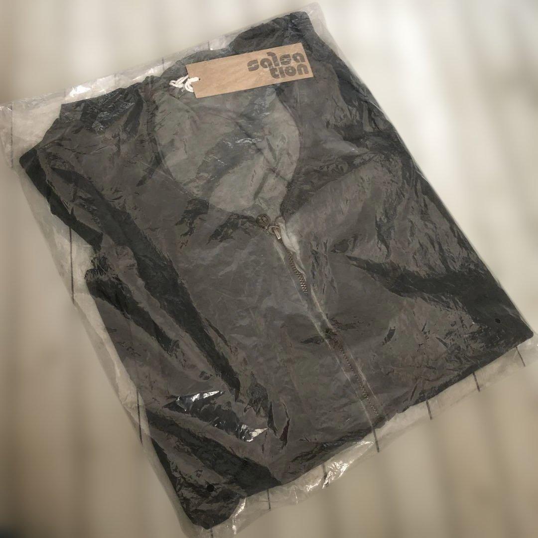 新品　サルセーション　パーカー