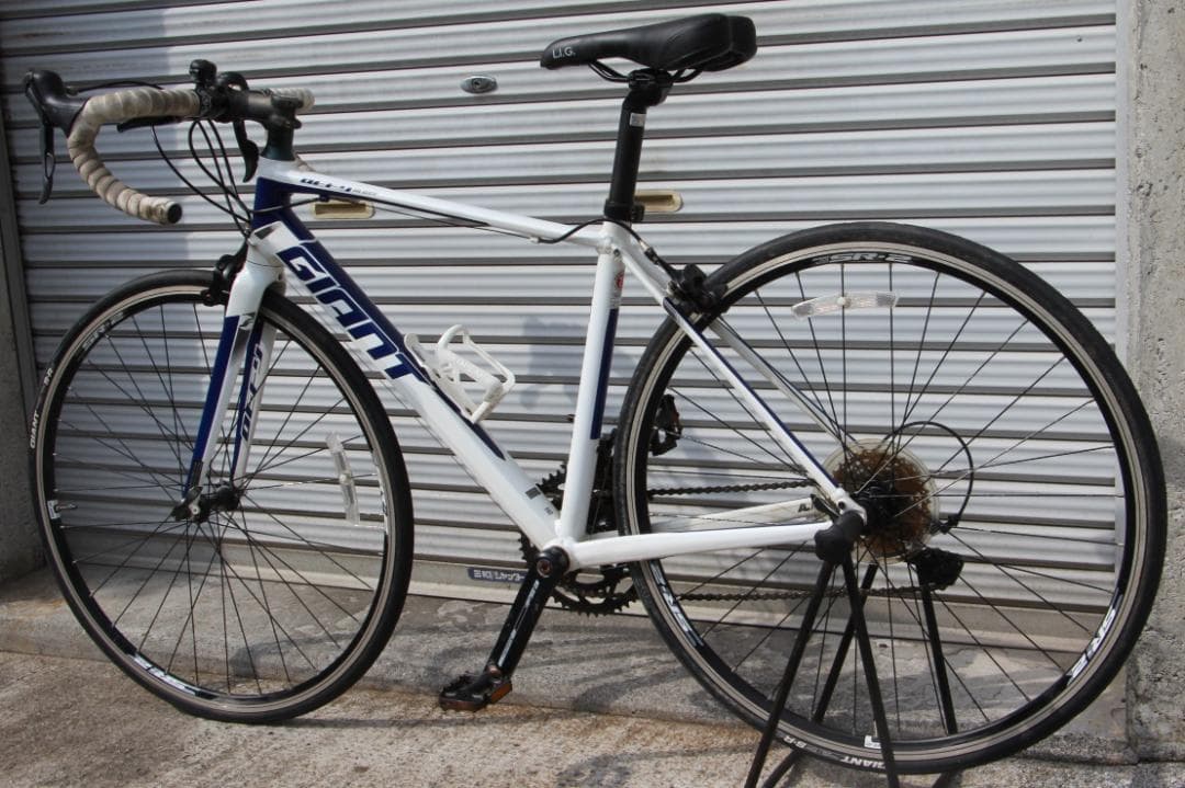 引き取り限定♪人気のGIANT♪DEFY 4♪ロードバイク入門用にどうぞ♪