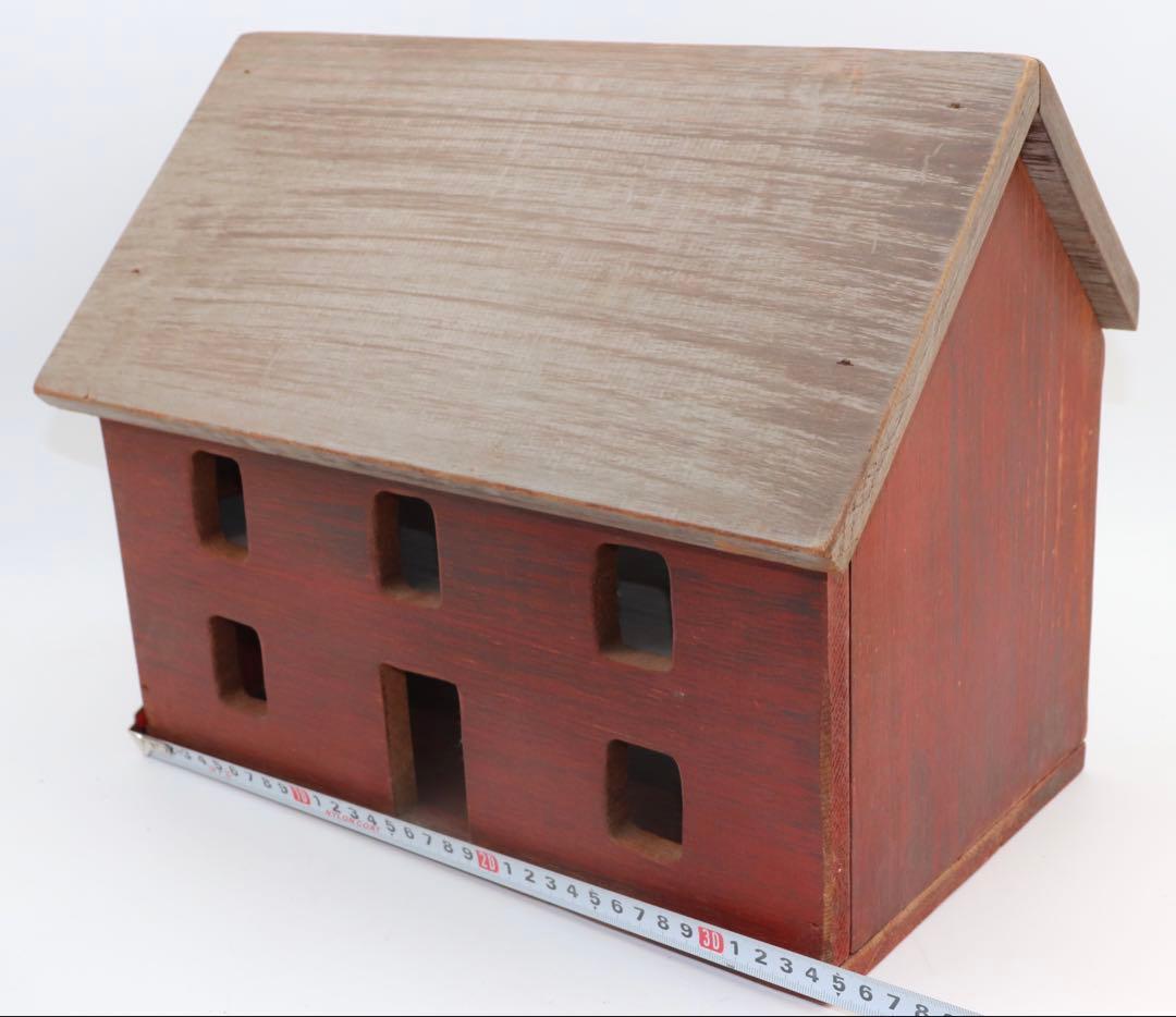 アメリカンフォーク・アート WOLF CREEK製赤と木製の家型小物入れ