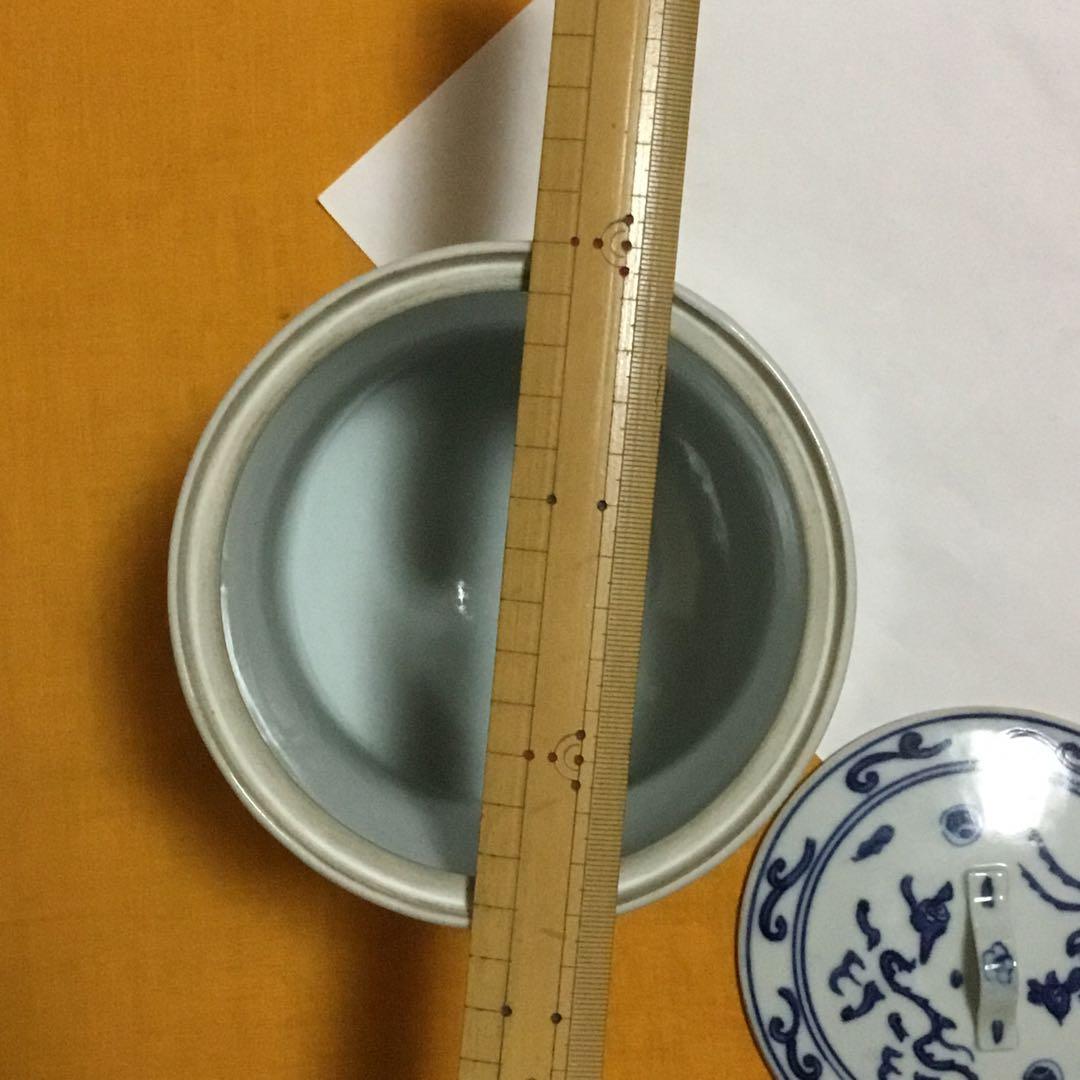 謎の水指　染付