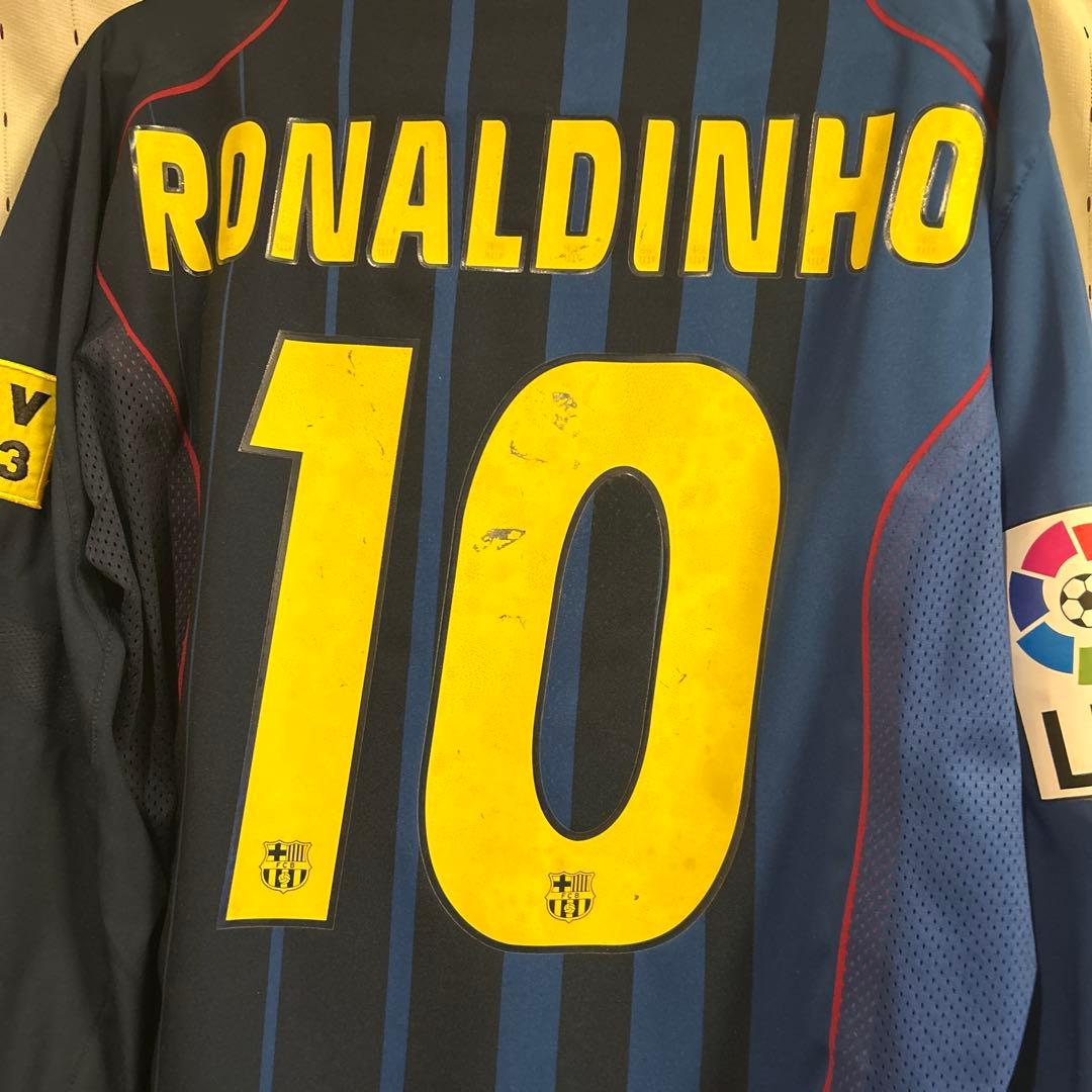 バルセロナ　ロナウジーニョ選手支給用ユニフォーム　ナイキ　サイズＬ　正規品